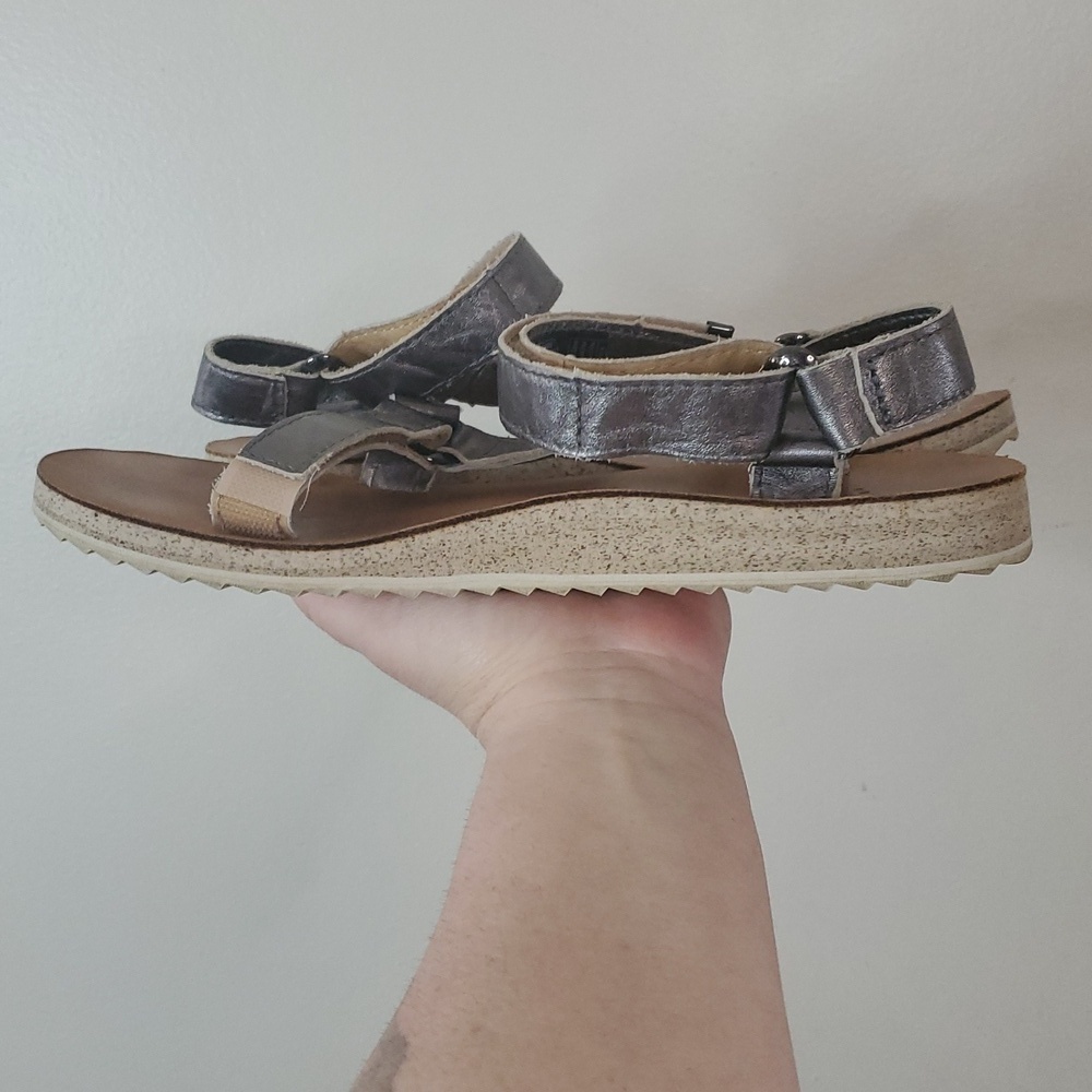 Teva Womens Original Mirrored Metallic Sandals Size 9 Summer Outdoors Hiking - Picture 2 of 10